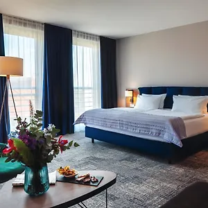 Center East Prenzlauer Berg By Ihg ברלין