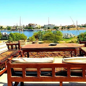 https://white-house.hotels-luxor-egypt.com