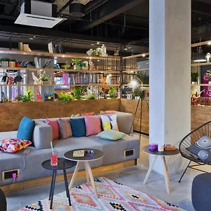 Moxy Humboldthain Park ברלין